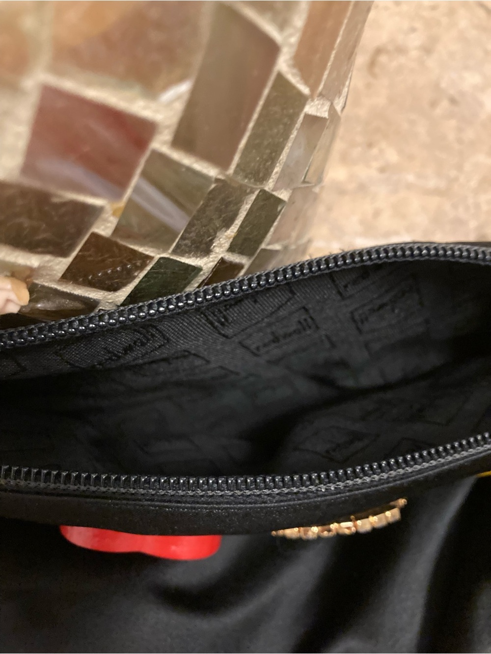 RARE Moschino Black Bag Peace love and smiley - Picture 6 of 7